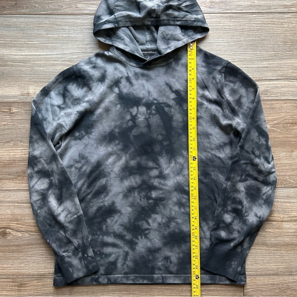 Banana Republic | Cotton Jersey Hoodie in Grey Tie Dye (Small) - Picture 4 of 10